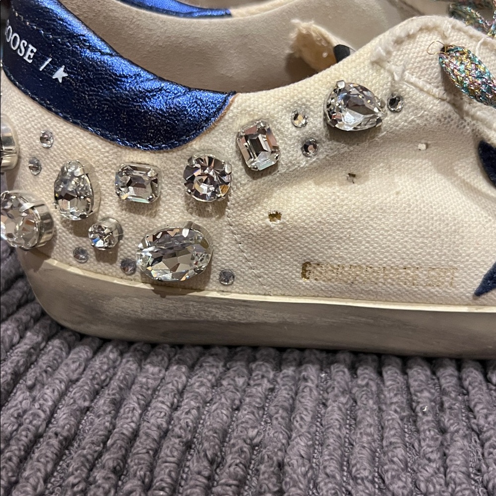 GOLDEN GOOSE limited
Size 37 Superstar Sneaker Embellished - Picture 14 of 16